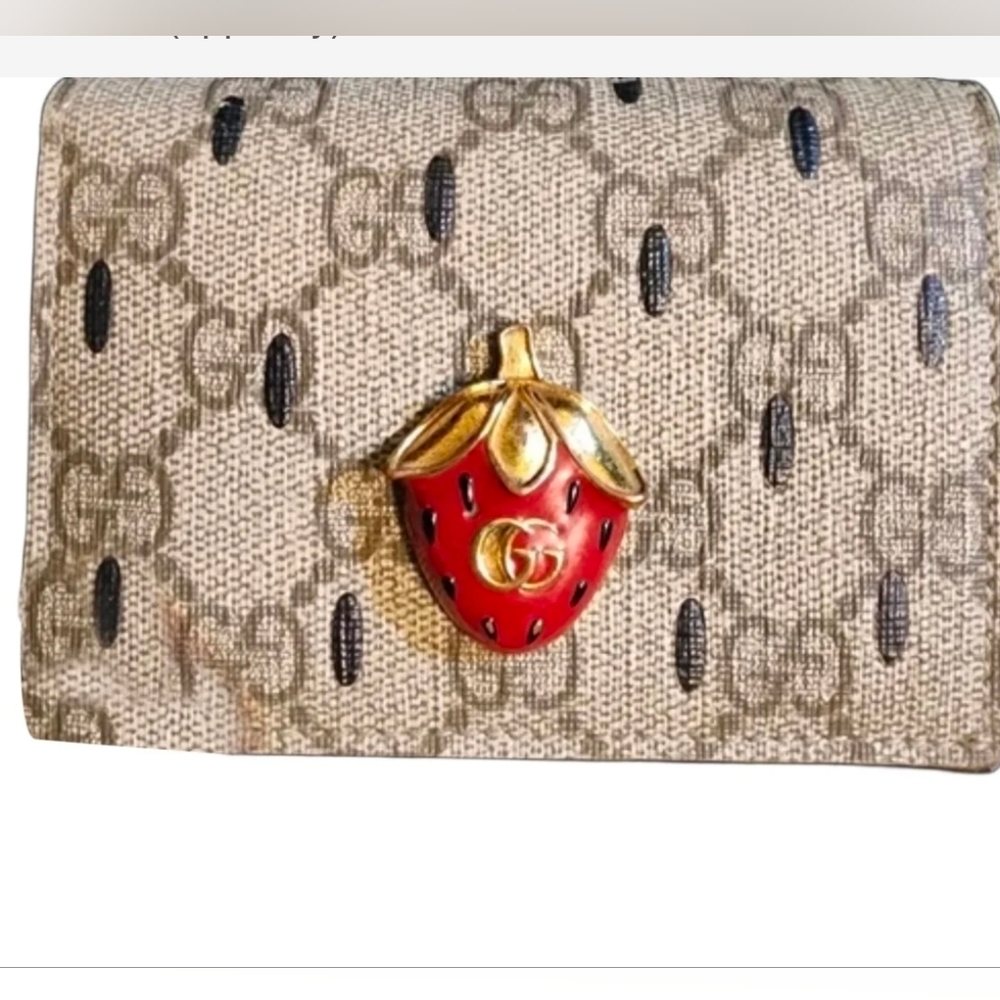 Gucci Beige and Red Strawberry Accent Wallet AUTHENTIC